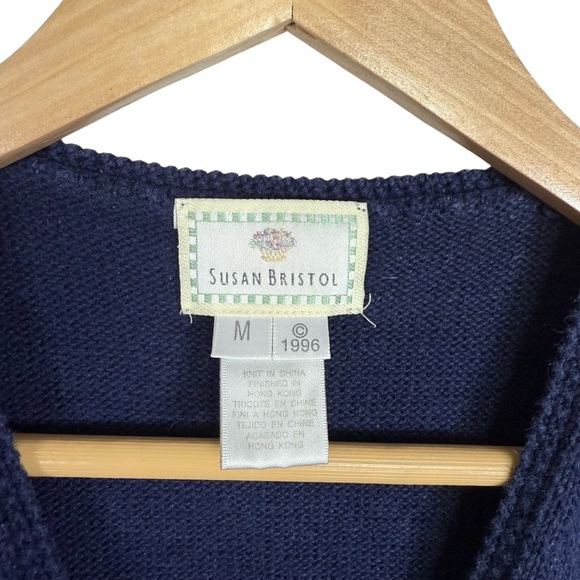 VINTAGE 90s Susan Bristol Hand Embroidered Floral Sweater Vest Navy Multi M - Picture 2 of 10